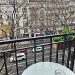 Appartement-next To Alesia Metro Station *